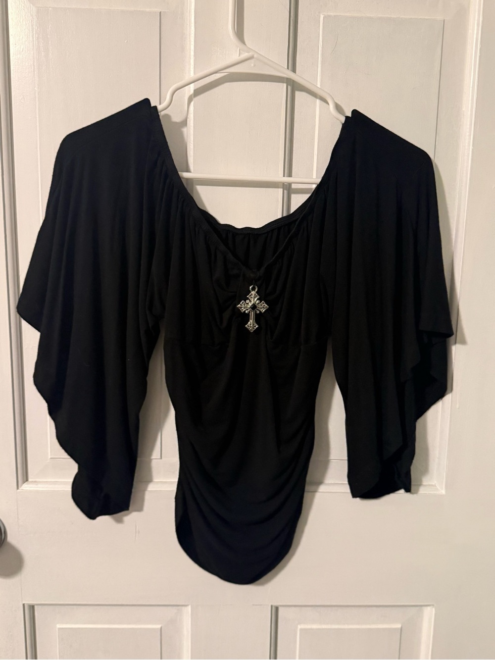 ROMWE Black Draped Off-Shoulder Top with Cross Pendant